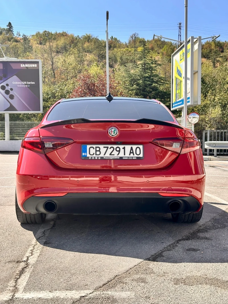 Alfa Romeo Giulia 2.0 ti, снимка 6 - Автомобили и джипове - 51428394