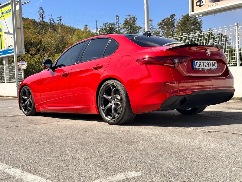Alfa Romeo Giulia 2.0 ti, снимка 5 - Автомобили и джипове - 51428394
