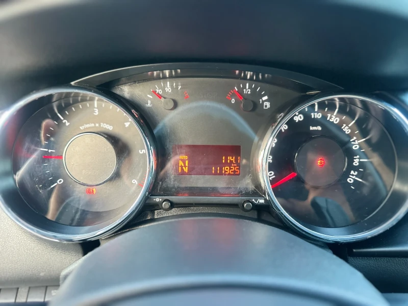 Peugeot 3008 1.6HDI-115кс, снимка 13 - Автомобили и джипове - 51601615