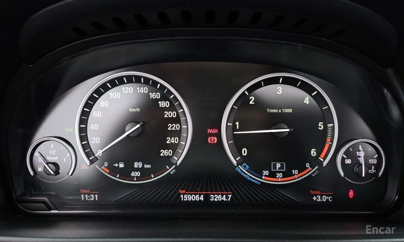 BMW 520, снимка 8 - Автомобили и джипове - 52807846