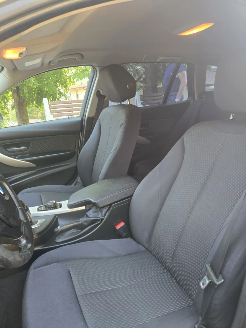 BMW 318 2.0D F31 АВТОМАТИК, снимка 11 - Автомобили и джипове - 52887097