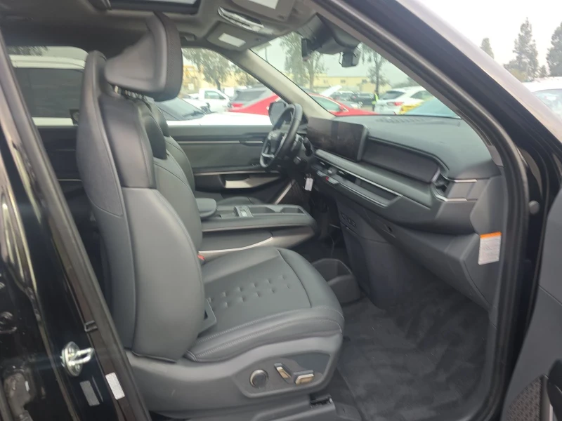 Kia EV9 Wind | AWD | ШИБЕДАХ | 7 МЕСТА | , снимка 8 - Автомобили и джипове - 53355571