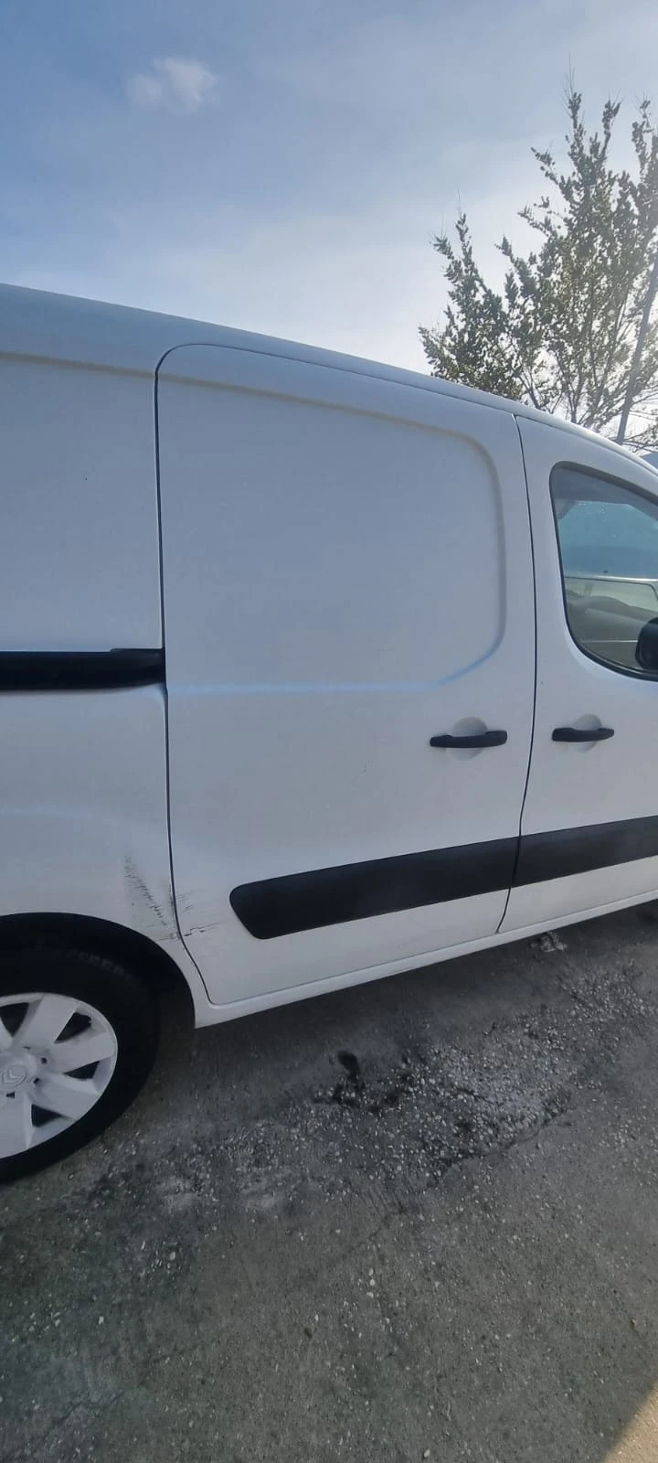 Citroen Berlingo 1.6D AУНИКАТ, снимка 8 - Автомобили и джипове - 49583428