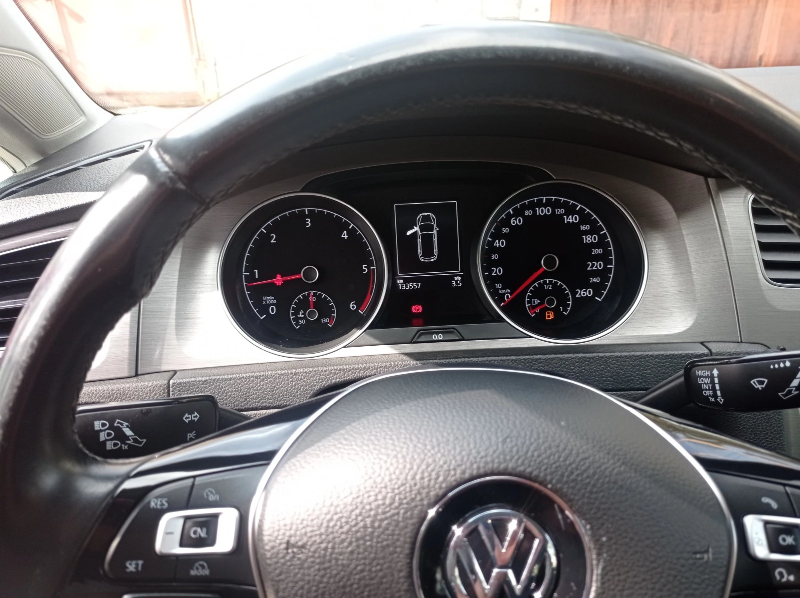 VW Golf 1.6TDI - изображение 5