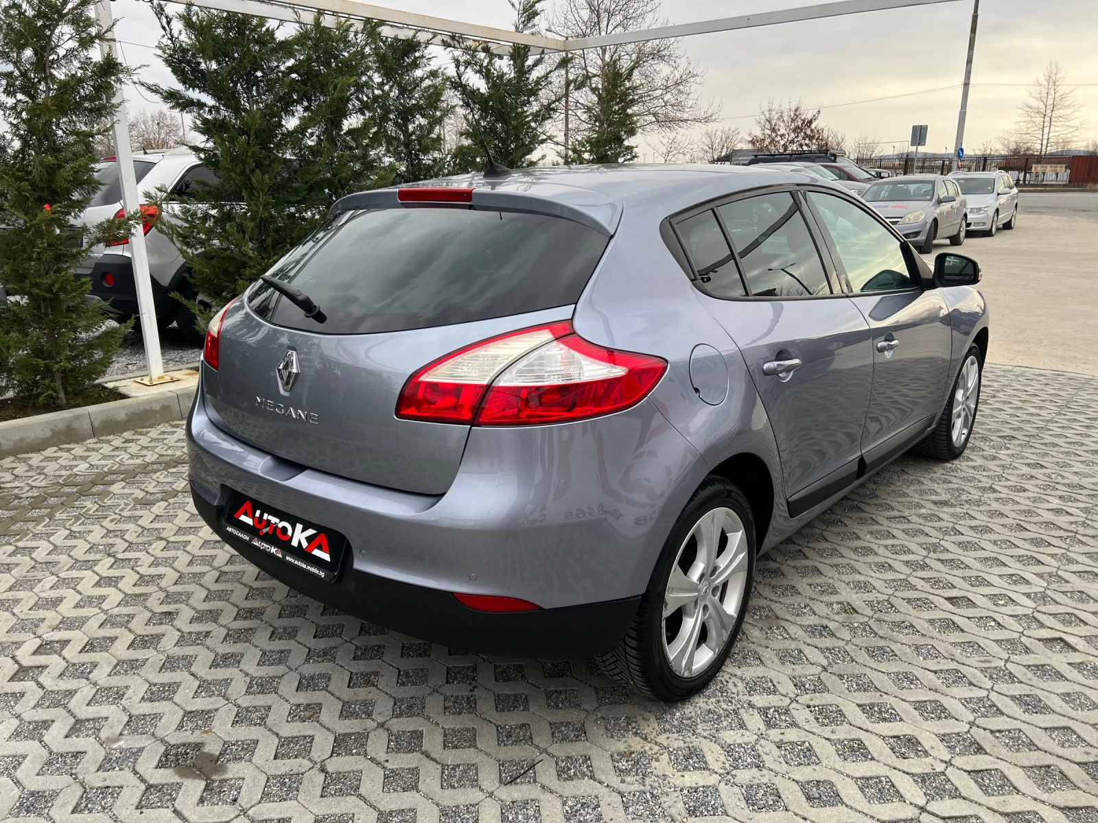 Renault Megane 1.6i-110кс= 6СКОРОСТИ= НАВИГАЦИЯ= АВТОПИЛОТ= ПАРКТ - изображение 3