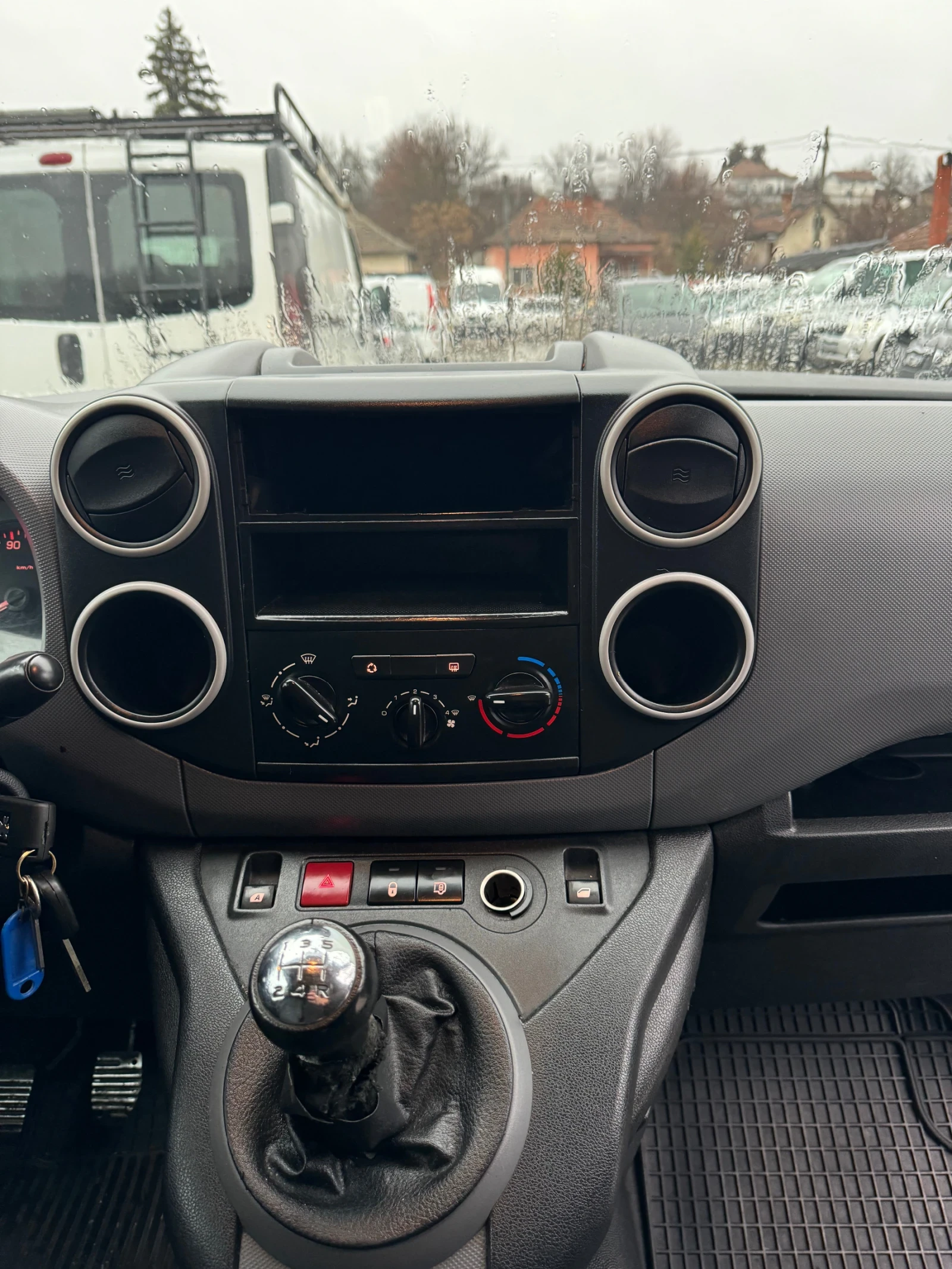 Peugeot Partner 1.6HDI 90.. | Mobile.bg   13