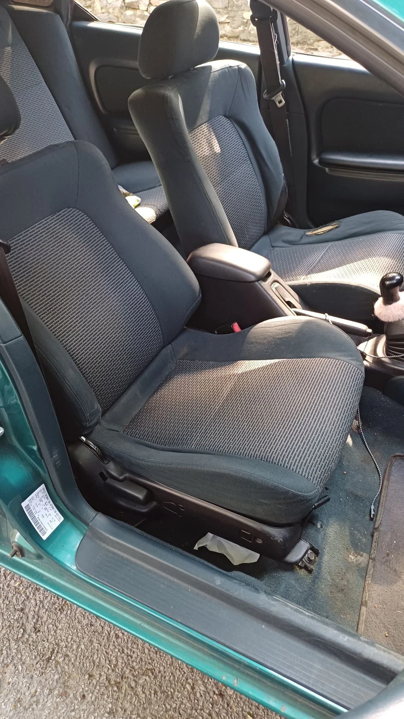 Mazda 323  - изображение 9