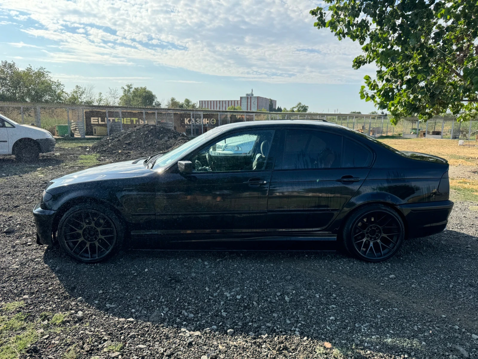 BMW 320  - изображение 6