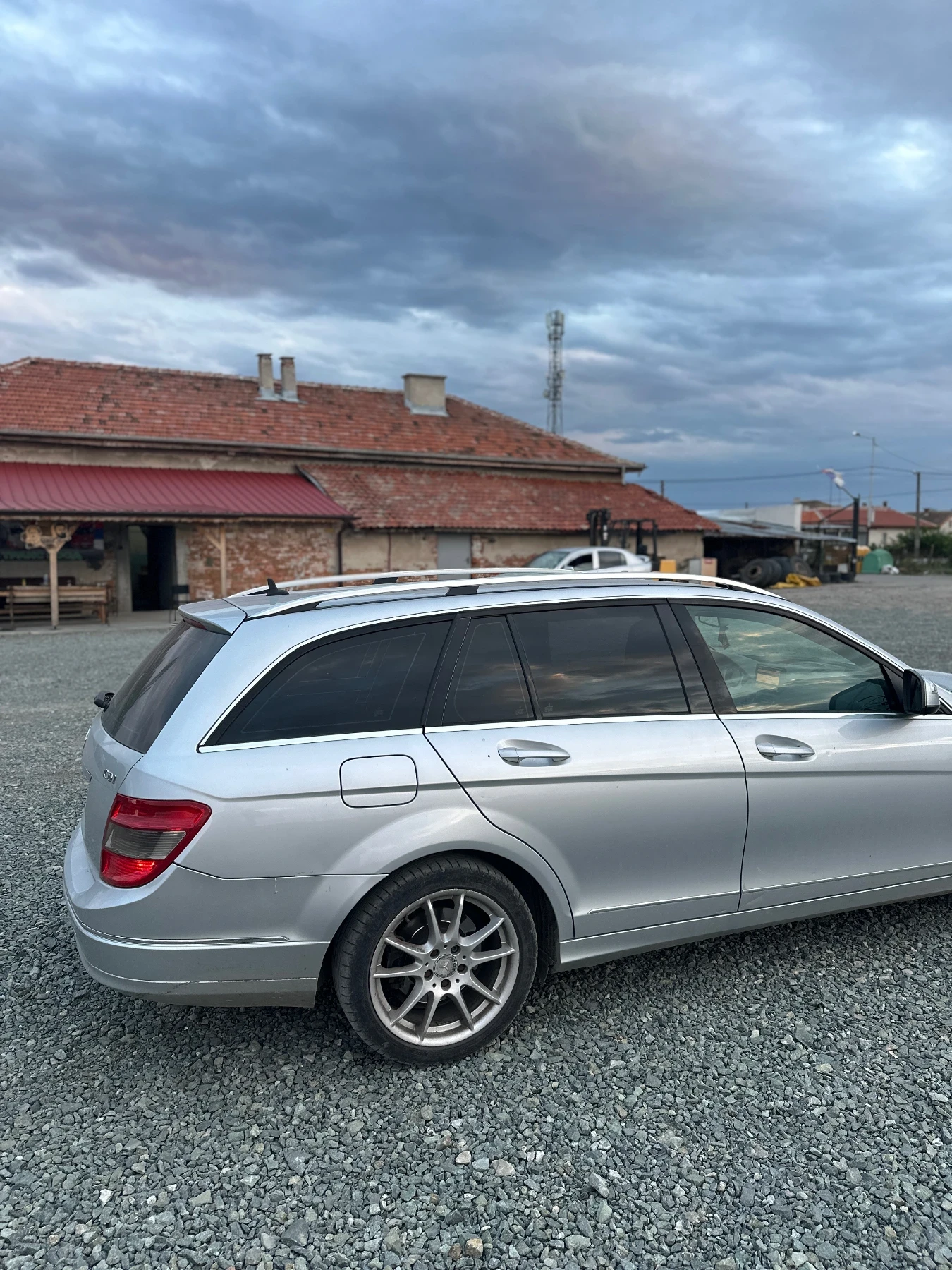 Mercedes-Benz C 220  - изображение 5