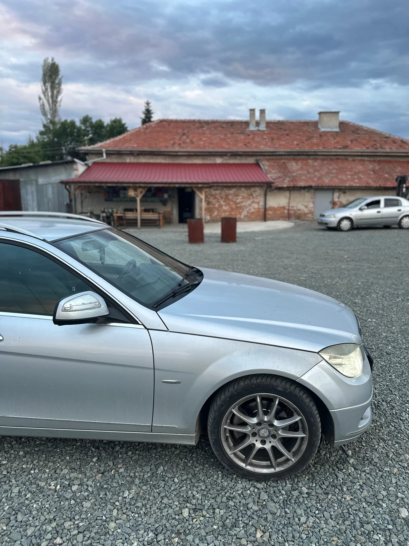 Mercedes-Benz C 220  - изображение 6