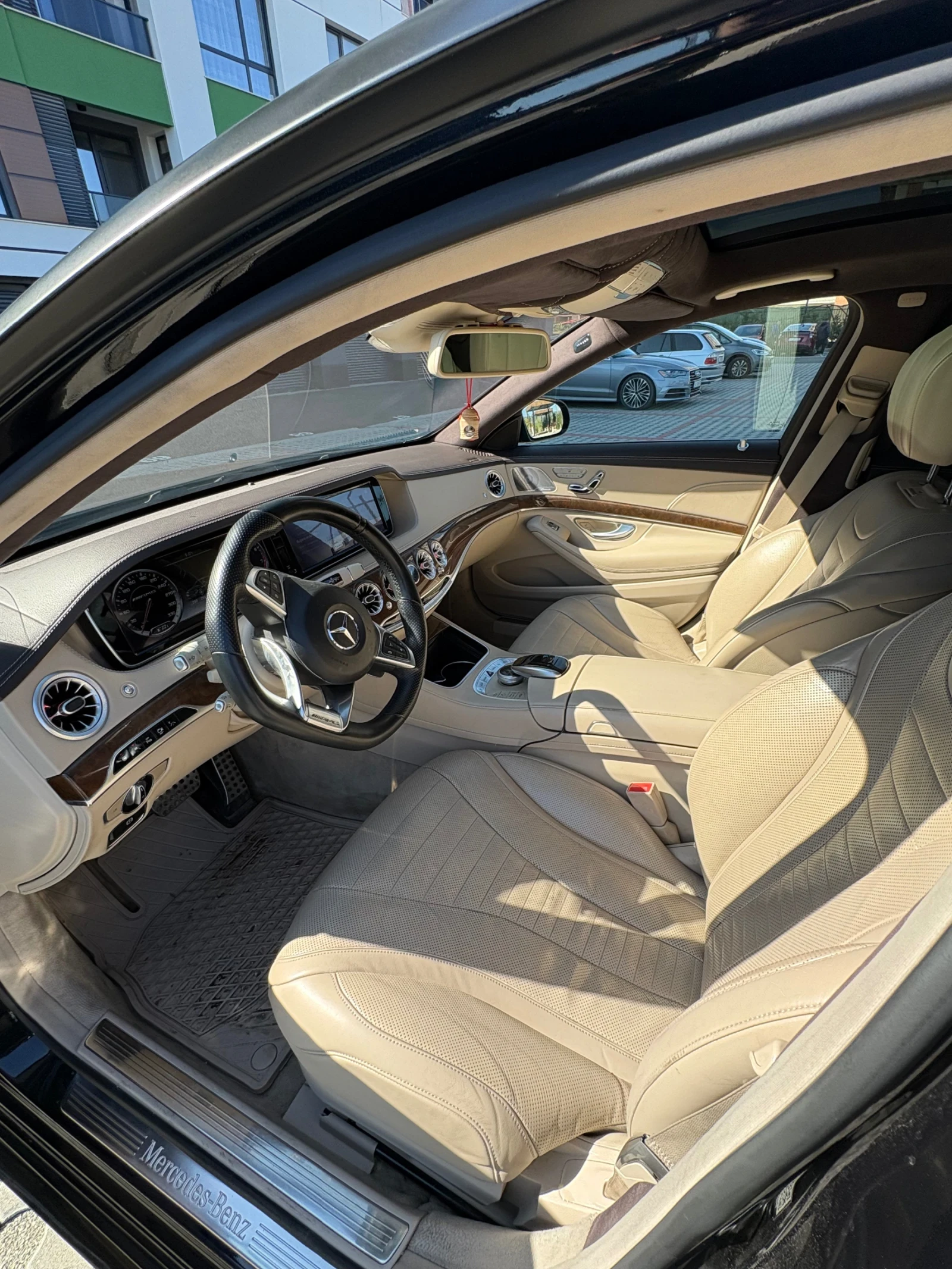 Mercedes-Benz S 500 FACE/AMG 6.3 L/4M/360/DISTR/ВАКУМ/PANO/3TV/FUL/GER, снимка 14 - Автомобили и джипове - 53117145