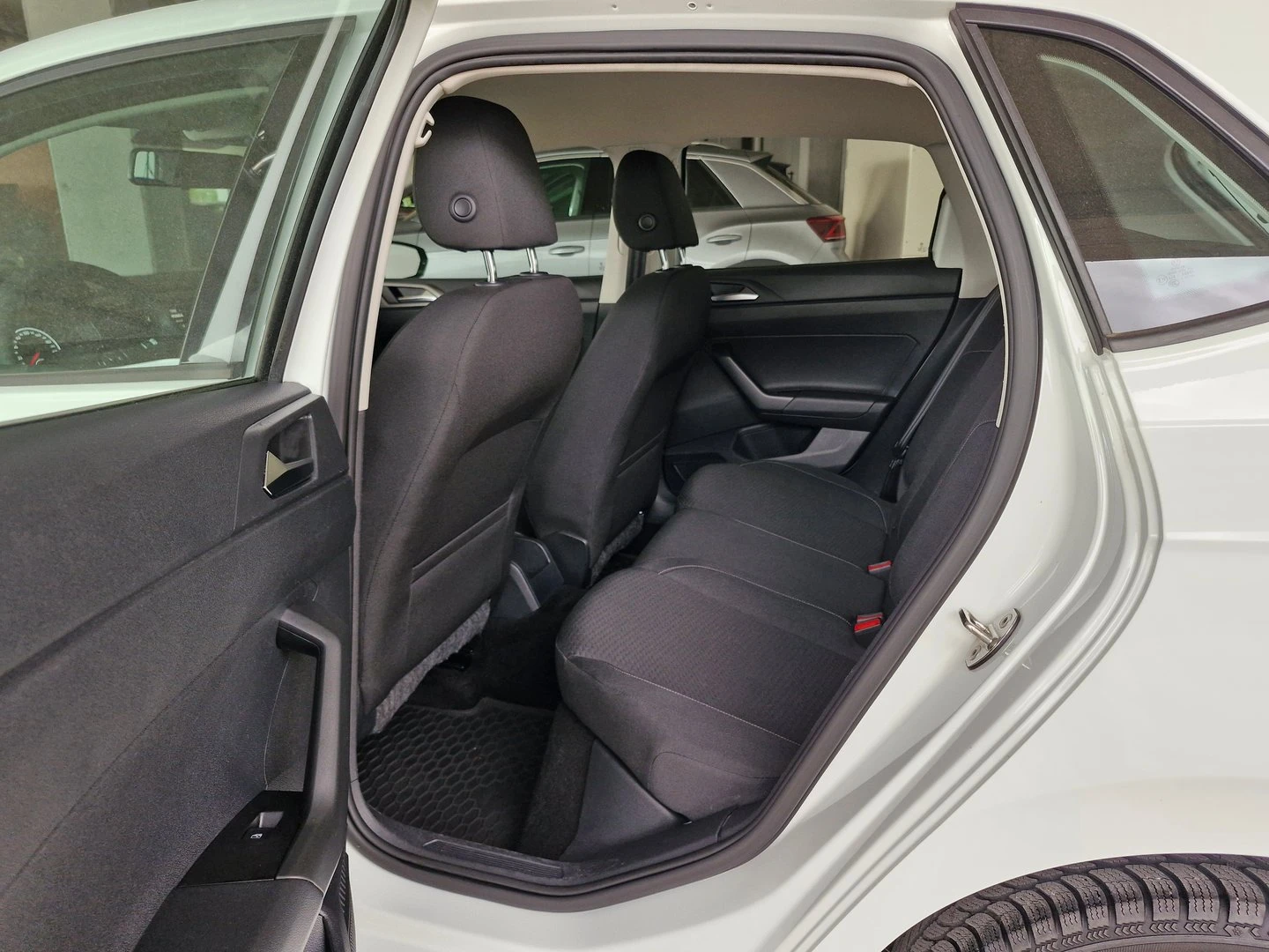 VW Polo Comfortline 1.0 EVO BMT - изображение 7