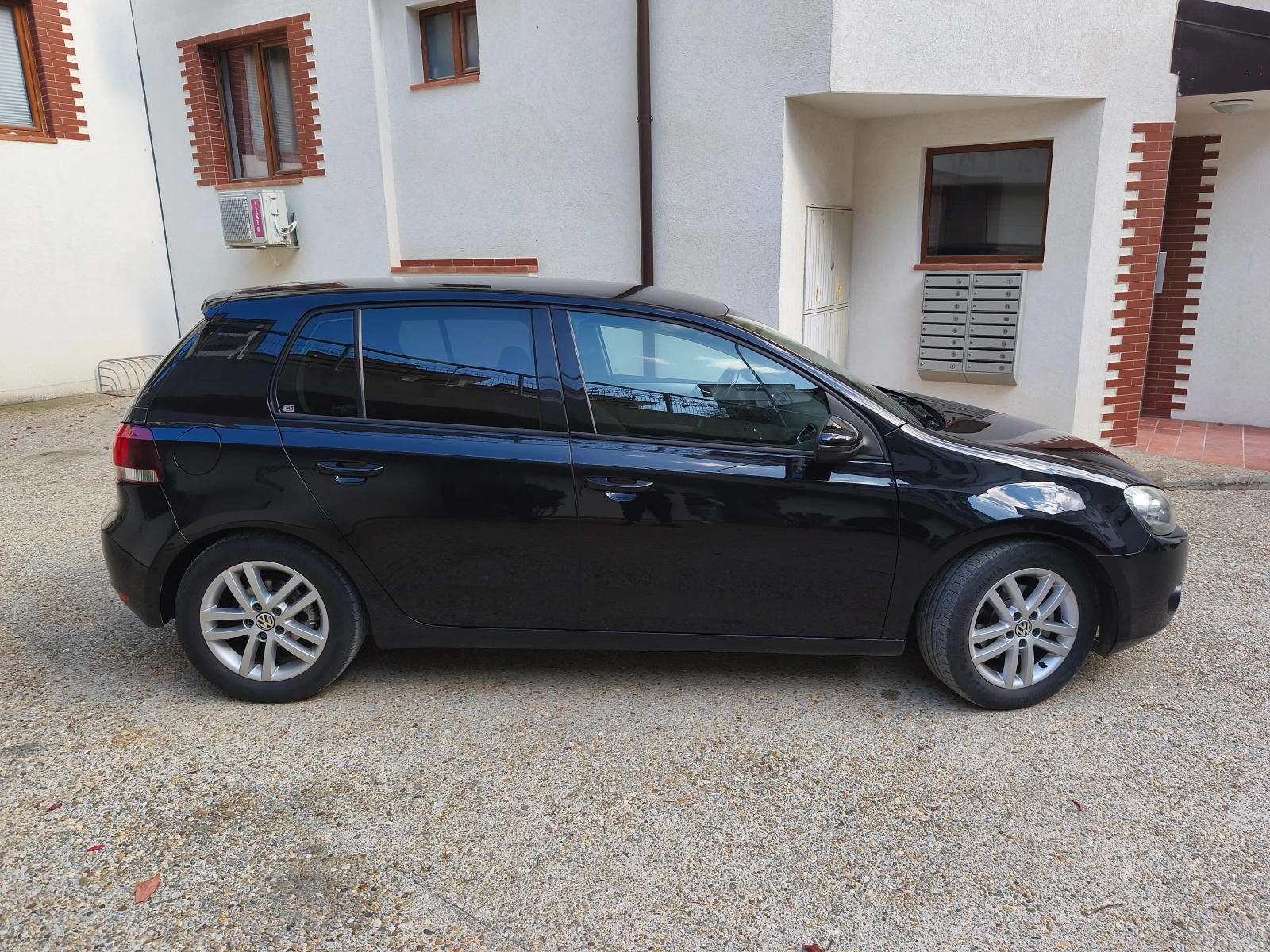 VW Golf 6 2.0 TDI HIGHLINE | Mobile.bg � ����������� 3