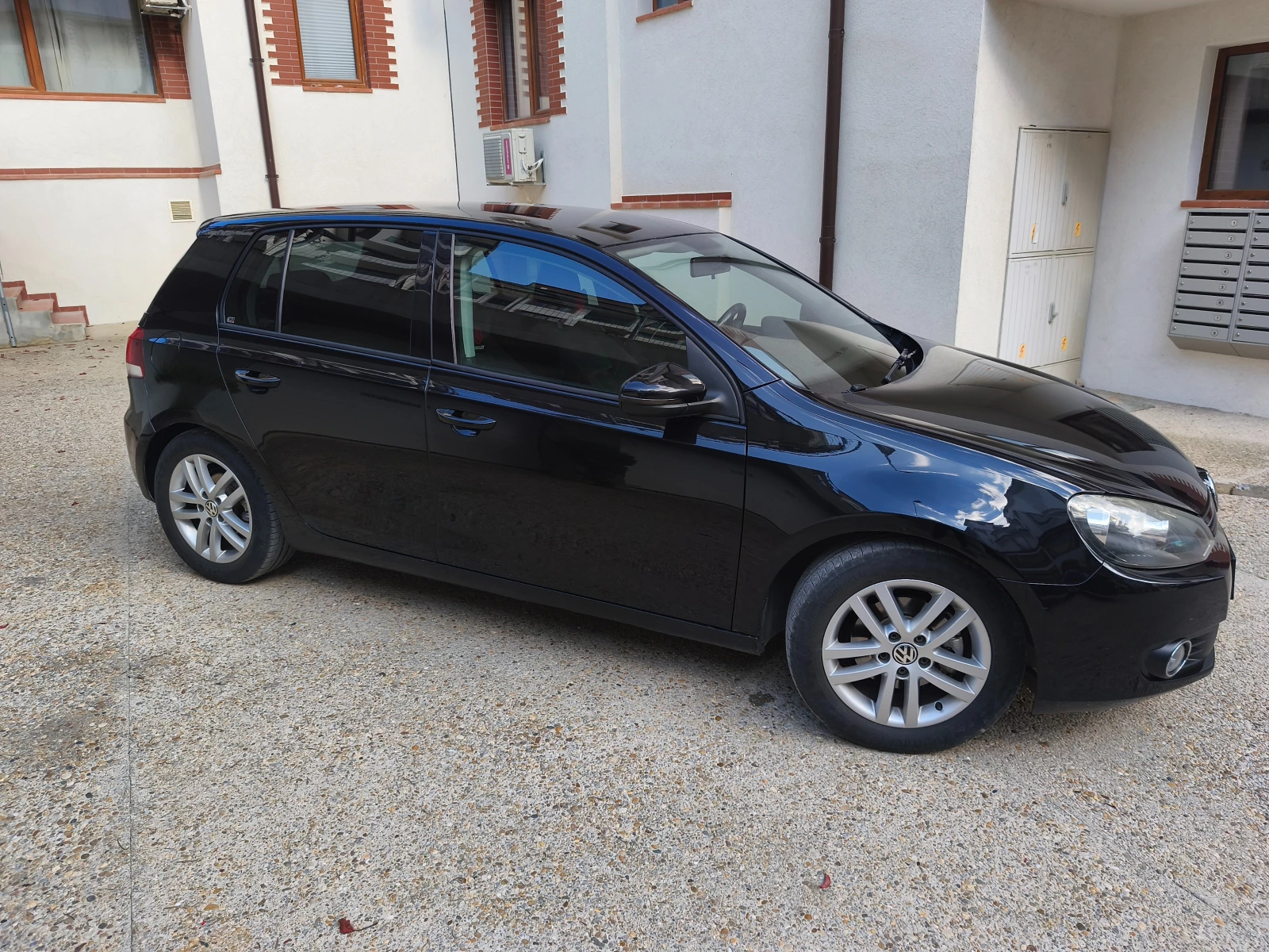 VW Golf 6 2.0 TDI HIGHLINE | Mobile.bg � ����������� 2