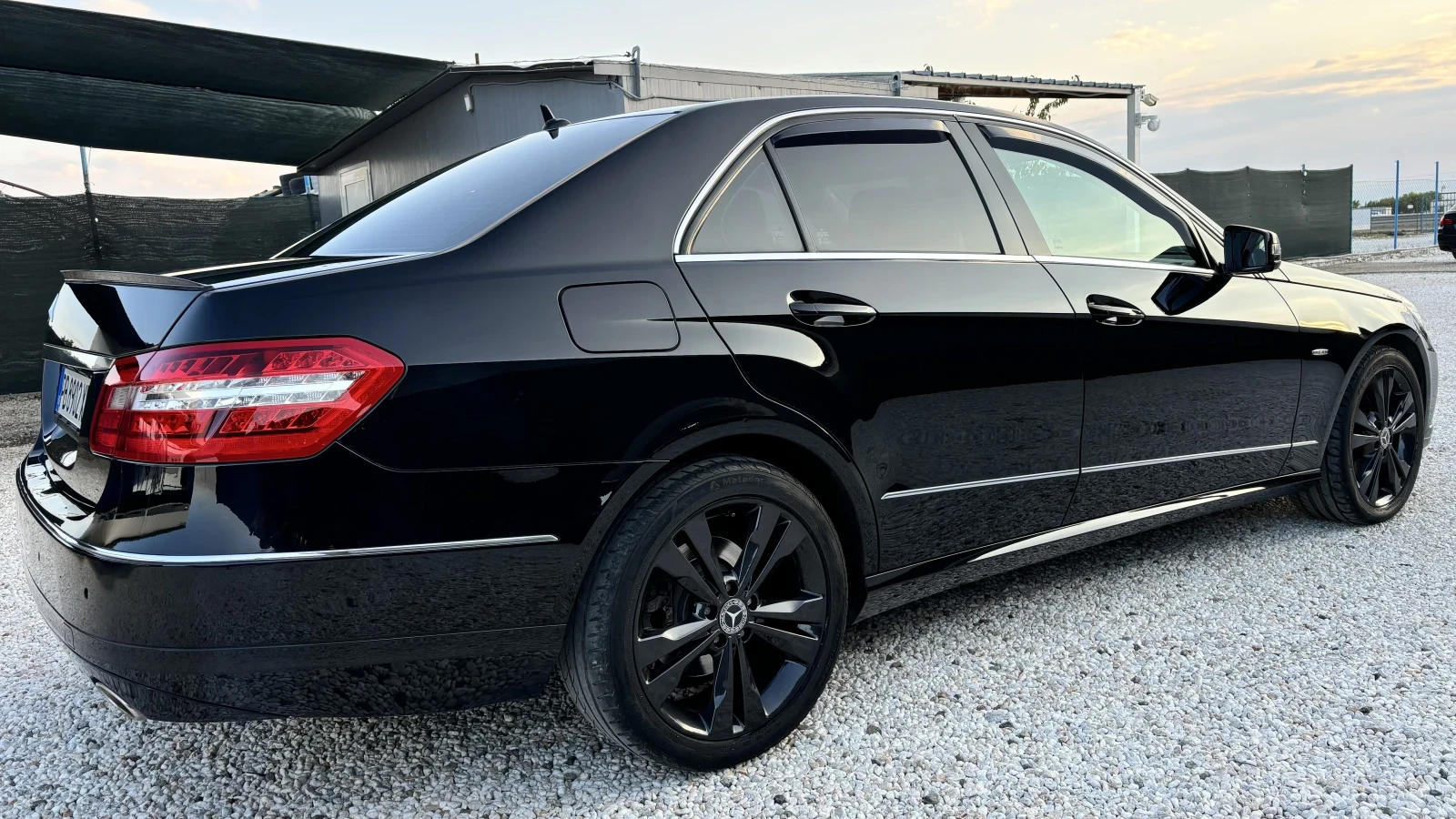Mercedes-Benz E 350 ЕВРО 6, снимка 5 - Автомобили и джипове - 54236434