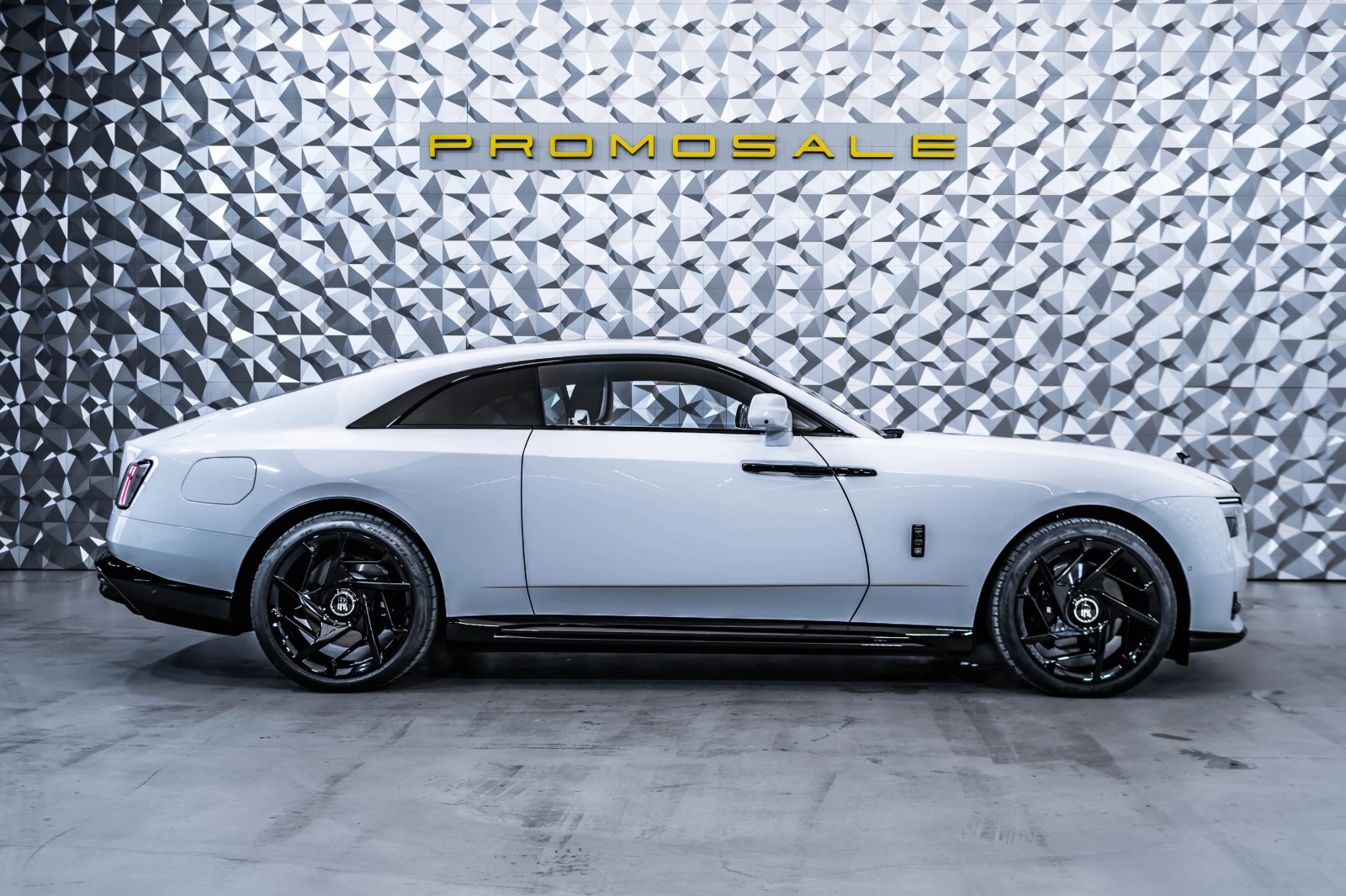 Rolls-Royce Spectre Black Badge, снимка 6 - Автомобили и джипове - 54452202