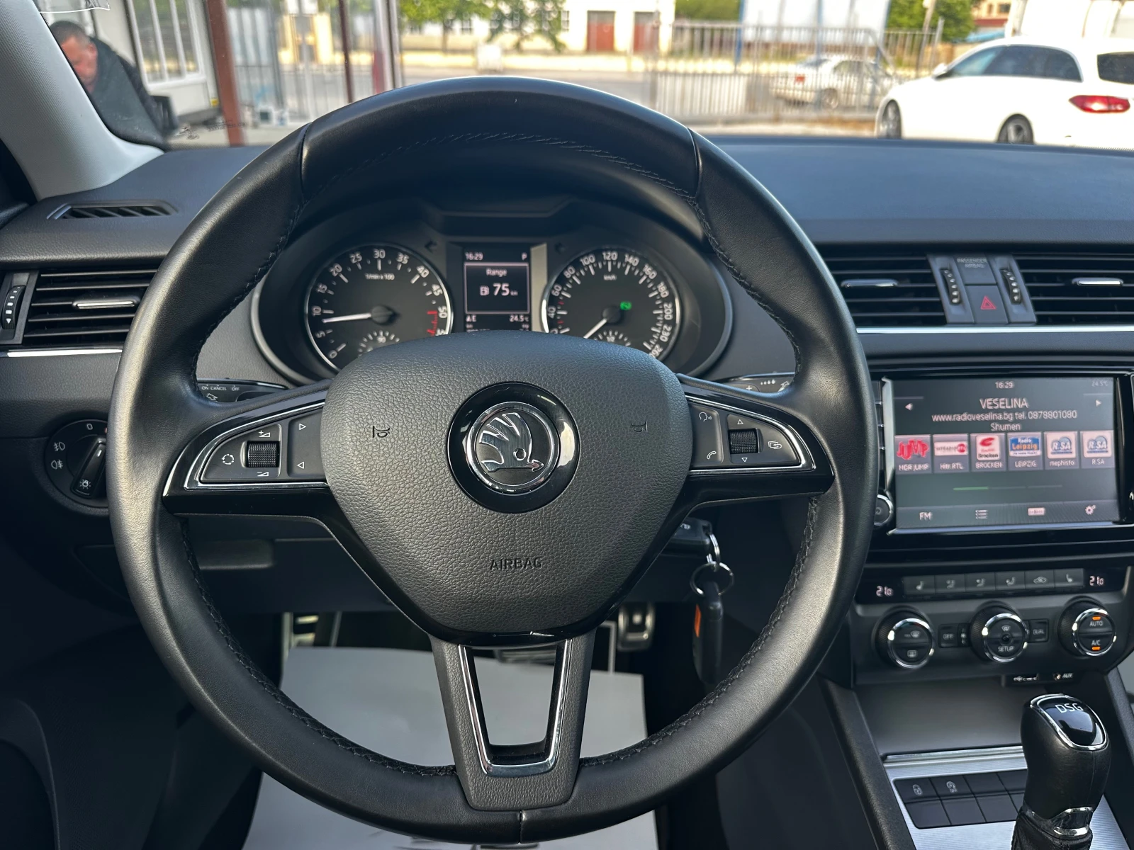 Skoda Octavia 2.0TDI 150к.с DSG* LED* FULL, снимка 11 - Автомобили и джипове - 54458251