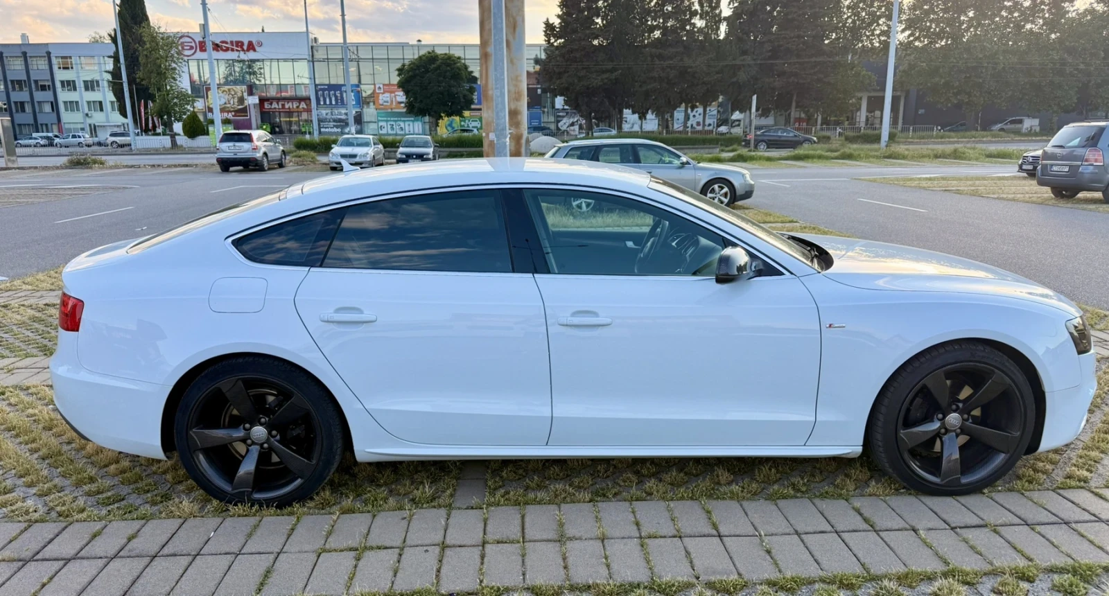 Audi A5 2.0 TDI, снимка 4 - Автомобили и джипове - 54699362