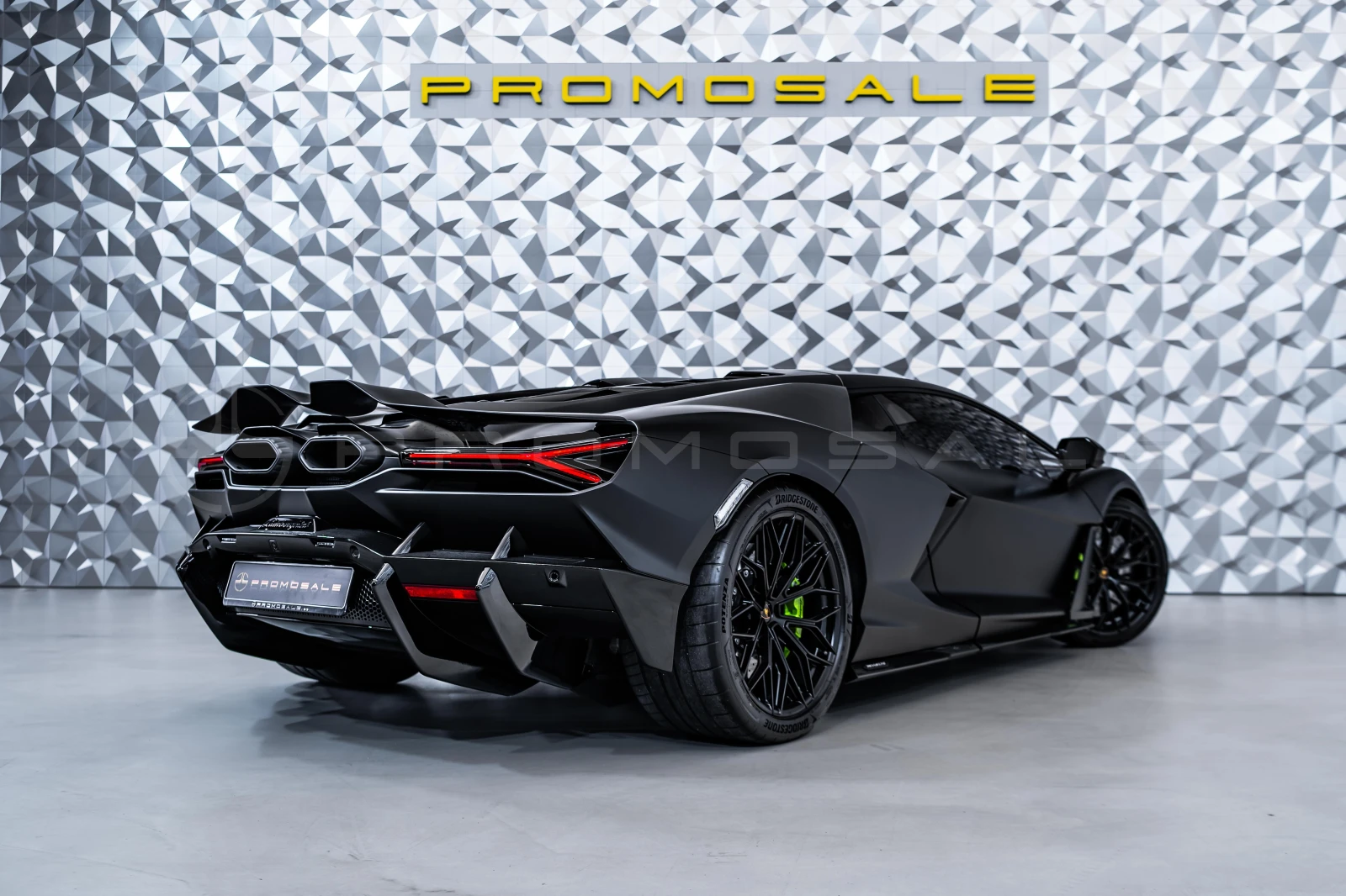 Lamborghini Revuelto Revuelto Nero, снимка 4 - Автомобили и джипове - 54959777