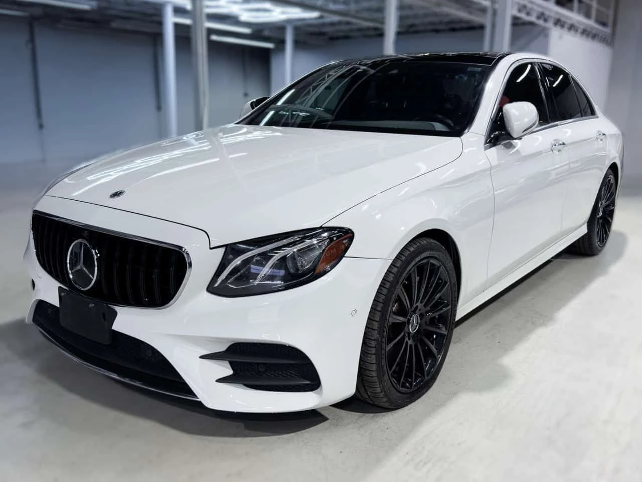 Mercedes-Benz E 300 BURMESTER| MEMORY| LANE ASSIST| 