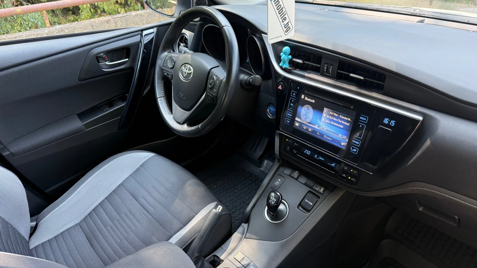 Toyota Auris 1.8HYBRID* 100кс* FACELIFT* Камера* Нави* , снимка 12 - Автомобили и джипове - 55781819
