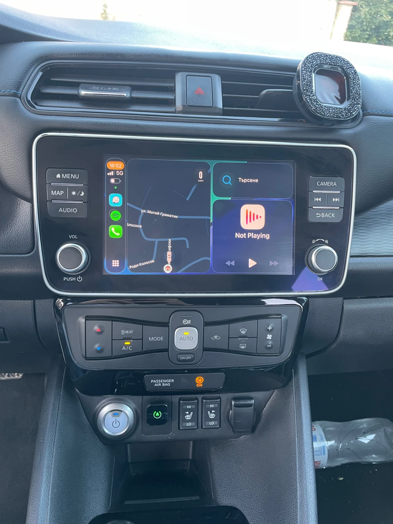 Nissan Leaf  Tekna, снимка 9 - Автомобили и джипове - 55885570