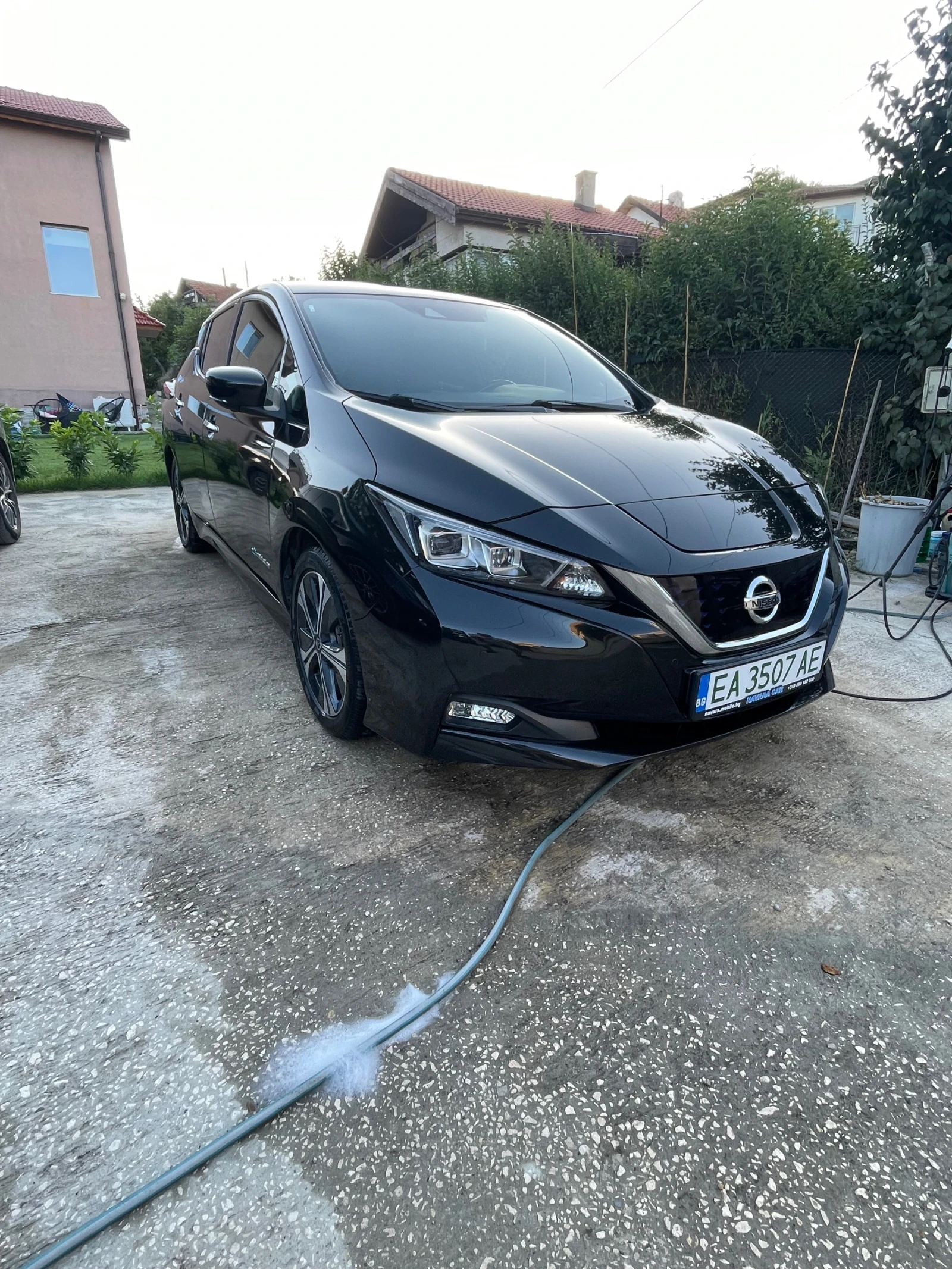 Nissan Leaf  Tekna, снимка 2 - Автомобили и джипове - 55885570