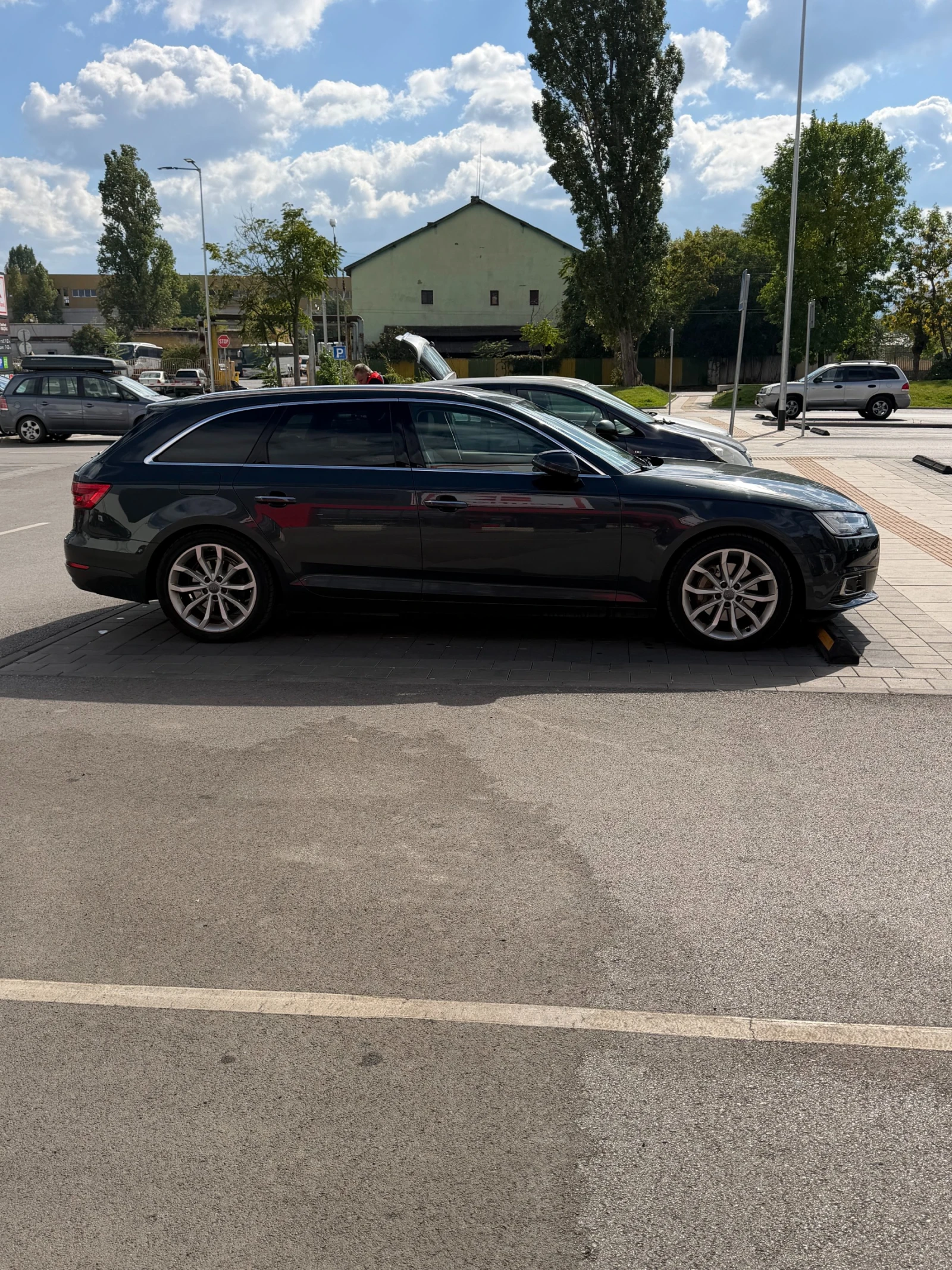 Audi A4 2.0 TDI , S line, Quattro, 190 к.с., снимка 4 - Автомобили и джипове - 56199376