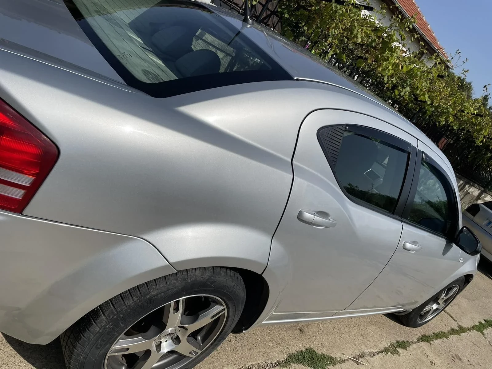 Dodge Avenger, снимка 4 - Автомобили и джипове - 56409904