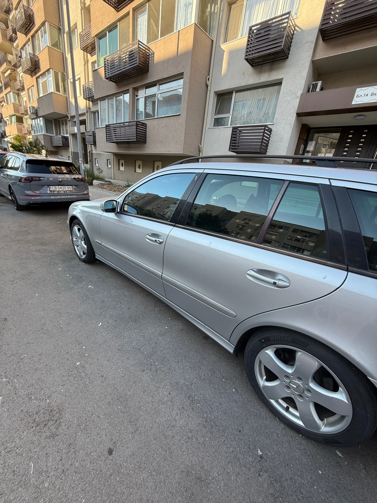 Mercedes-Benz E 500, снимка 3 - Автомобили и джипове - 56532544