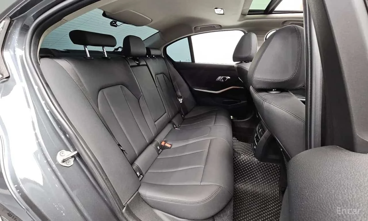 BMW 320 * 320d * ЦЕНА ДО БГ, снимка 13 - Автомобили и джипове - 56626155