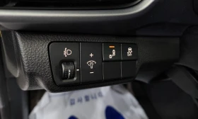 Kia Stonic Diesel 1.6 Prestige * НАЙ-ДОБРА ЦЕНА В БЪЛГАРИЯ* , снимка 14