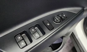 Kia Stonic Diesel 1.6 Prestige * НАЙ-ДОБРА ЦЕНА В БЪЛГАРИЯ* , снимка 13