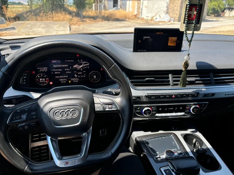 Audi SQ7 Top, снимка 11 - Автомобили и джипове - 48223018