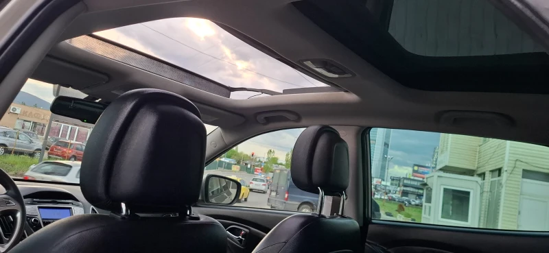 Hyundai IX35 2.0 4wd 163kc Панорама Климатроник !!Кожен салон!!, снимка 14 - Автомобили и джипове - 49994064