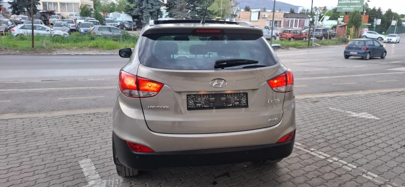 Hyundai IX35 2.0 4wd 163kc Панорама Климатроник !!Кожен салон!!, снимка 6 - Автомобили и джипове - 49994064