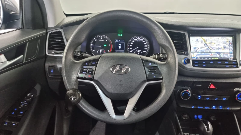 Hyundai Tucson 2.0 2WD STYLE autogeorge.com, снимка 14 - Автомобили и джипове - 51903255