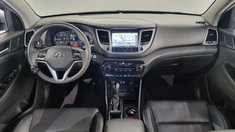 Hyundai Tucson 2.0 2WD STYLE autogeorge.com, снимка 7 - Автомобили и джипове - 51903255