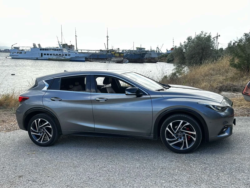 Infiniti Q30, снимка 2 - Автомобили и джипове - 52288944