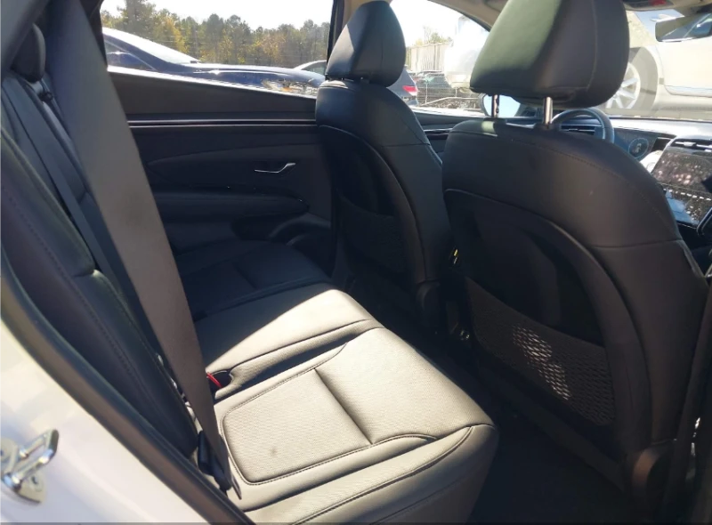 Hyundai Tucson 4WD* ОБДУХВАНЕ* ПОДГРЕВ* М.ТОЧКА* 360, снимка 12 - Автомобили и джипове - 52818173