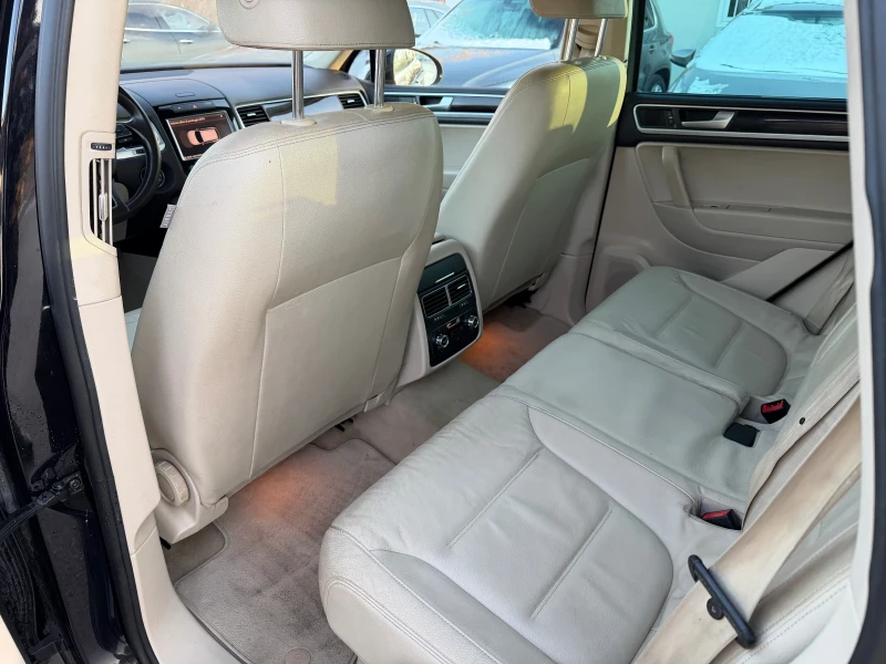 VW Touareg 3.0TDI 239k.c. 170хил.км. , снимка 8 - Автомобили и джипове - 52914895