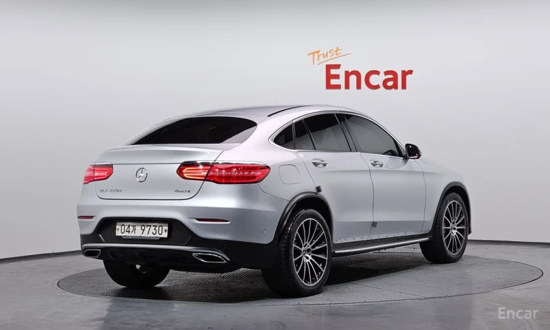 Mercedes-Benz GLC 220, снимка 2 - Автомобили и джипове - 53226393