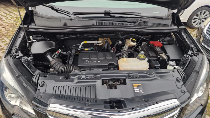 Opel Mokka 1.4i Innovation , снимка 15 - Автомобили и джипове - 53399088