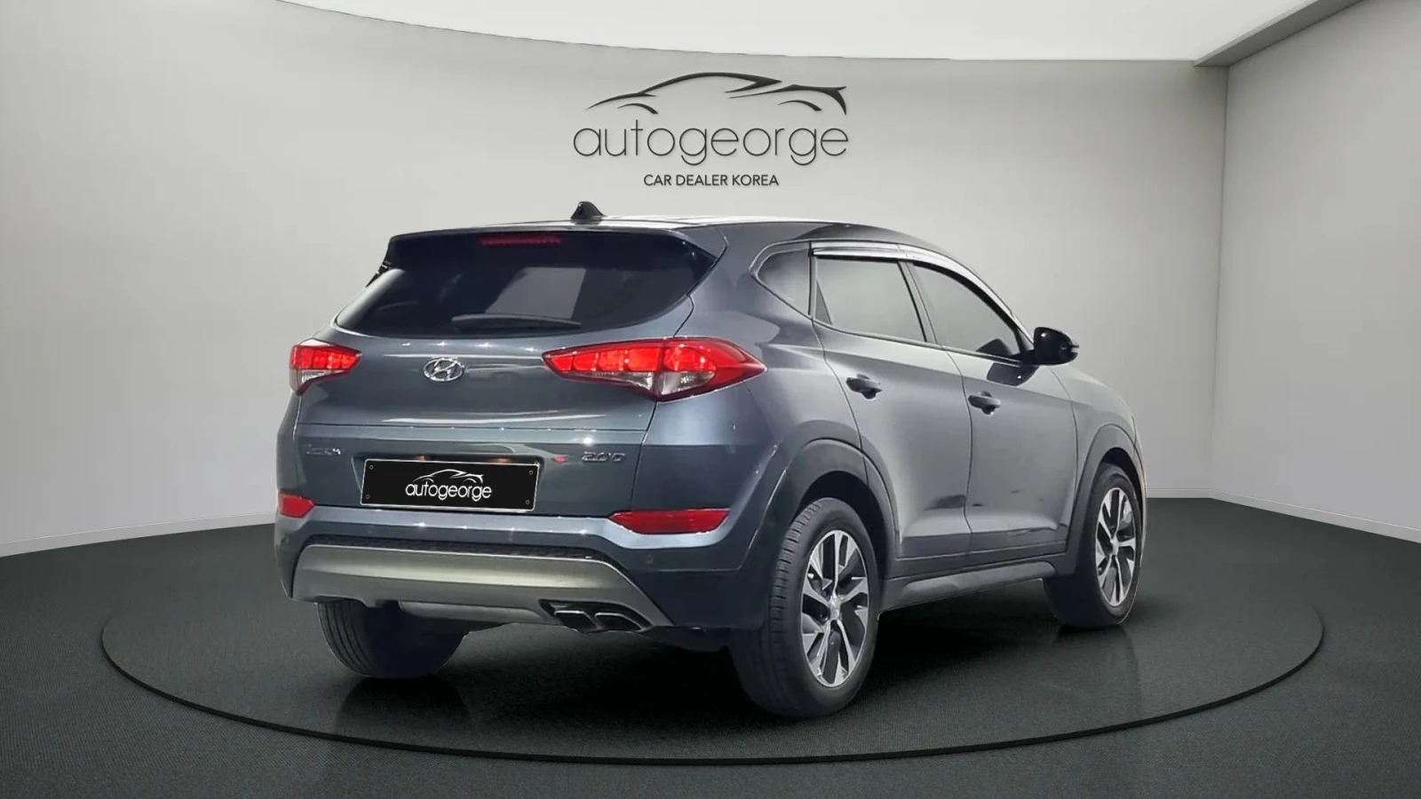 Hyundai Tucson 2.0 2WD STYLE - изображение 2