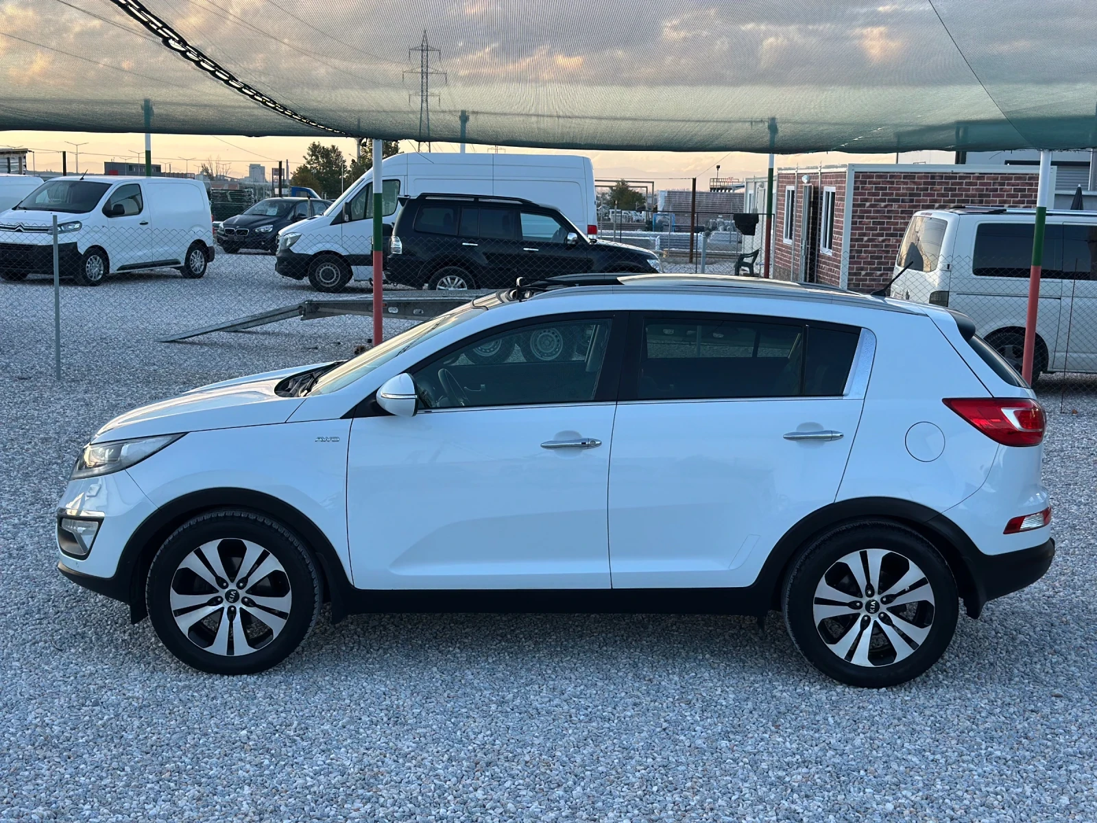 Kia Sportage 2.0 CRDI 184 КС::4Х4::PANORAMA::АВТОМАТ::КАМЕРА:: - изображение 5