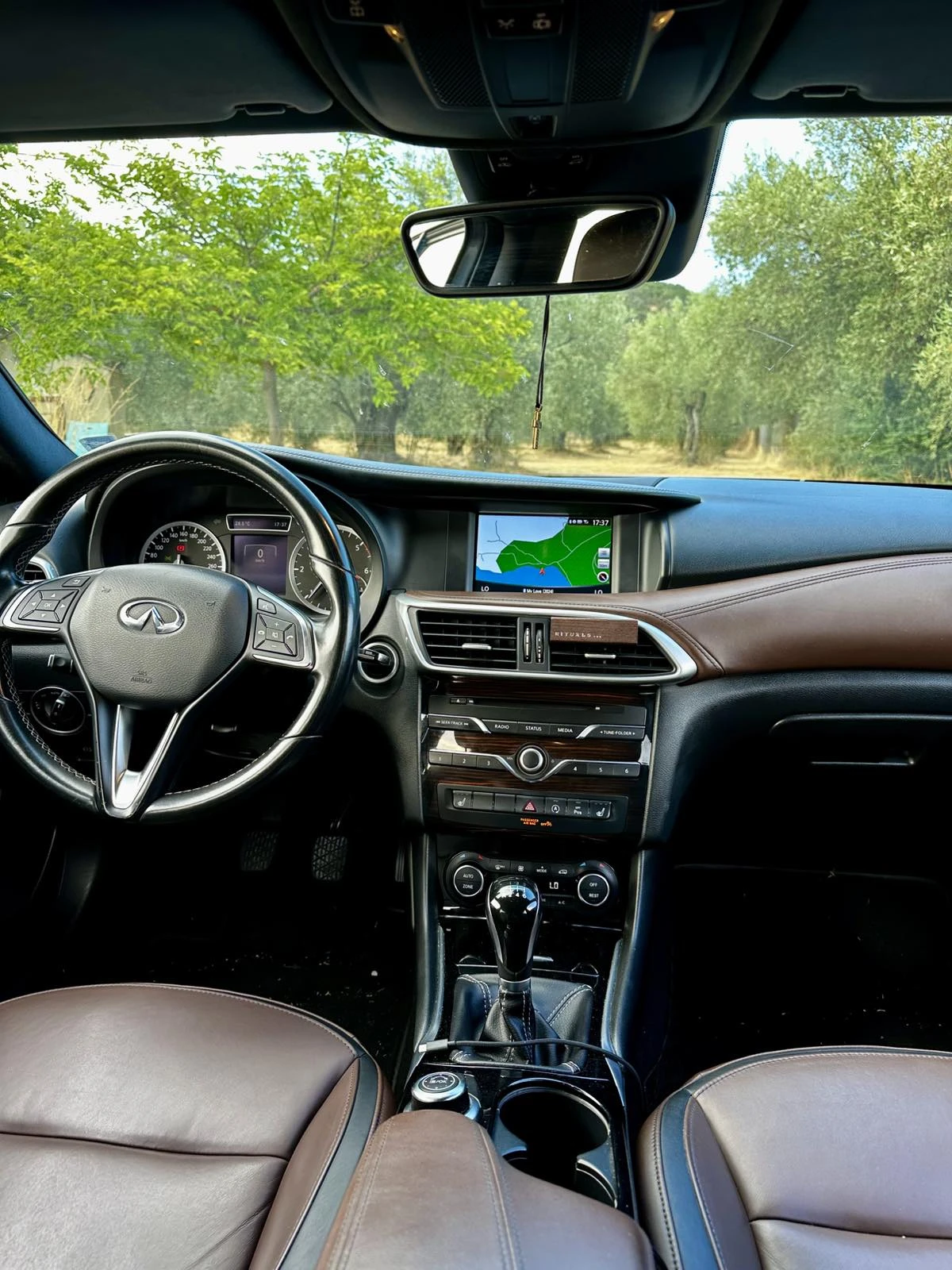 Infiniti Q30  - изображение 5