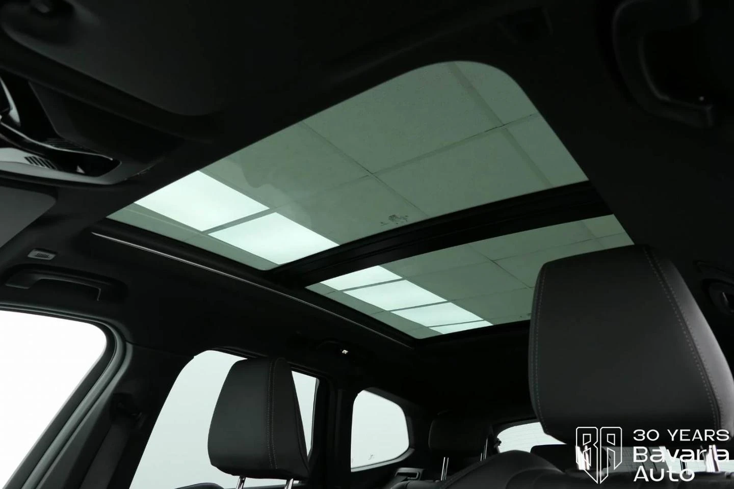 BMW iX1 30 xDrive M Sport Paket - изображение 9