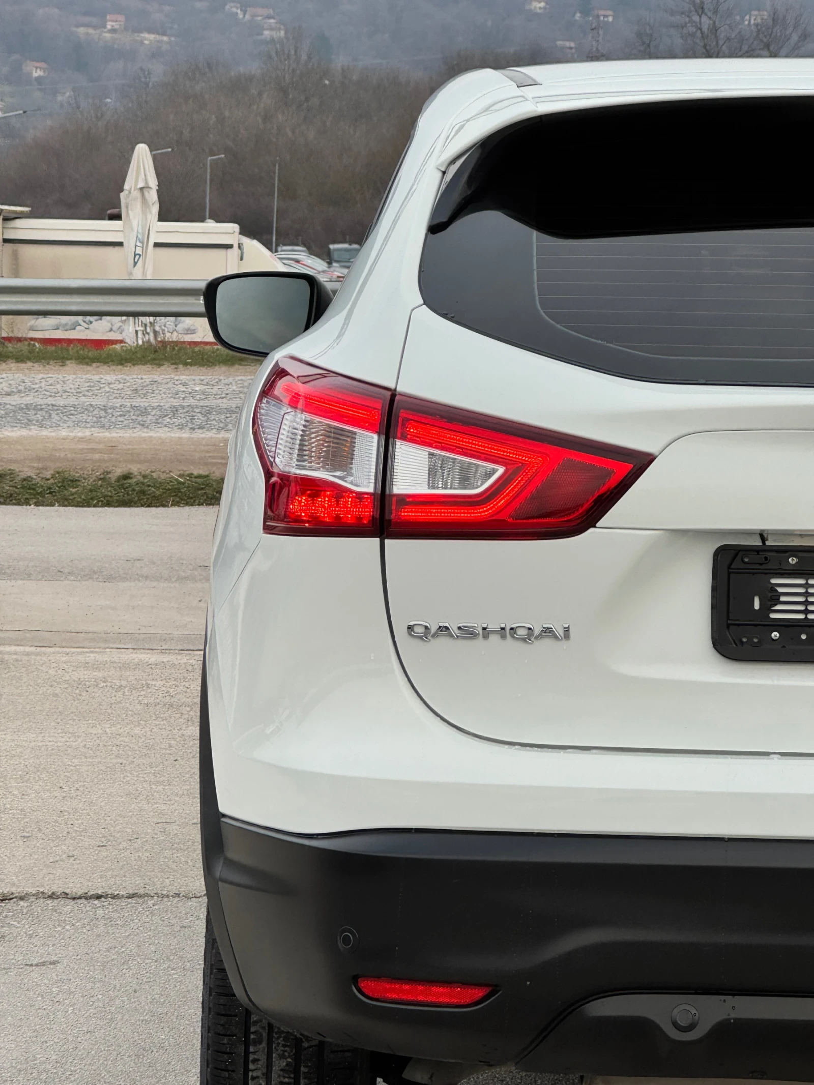 Nissan Qashqai 1.5DCI ИТАЛИЯ, снимка 16 - Автомобили и джипове - 53714120