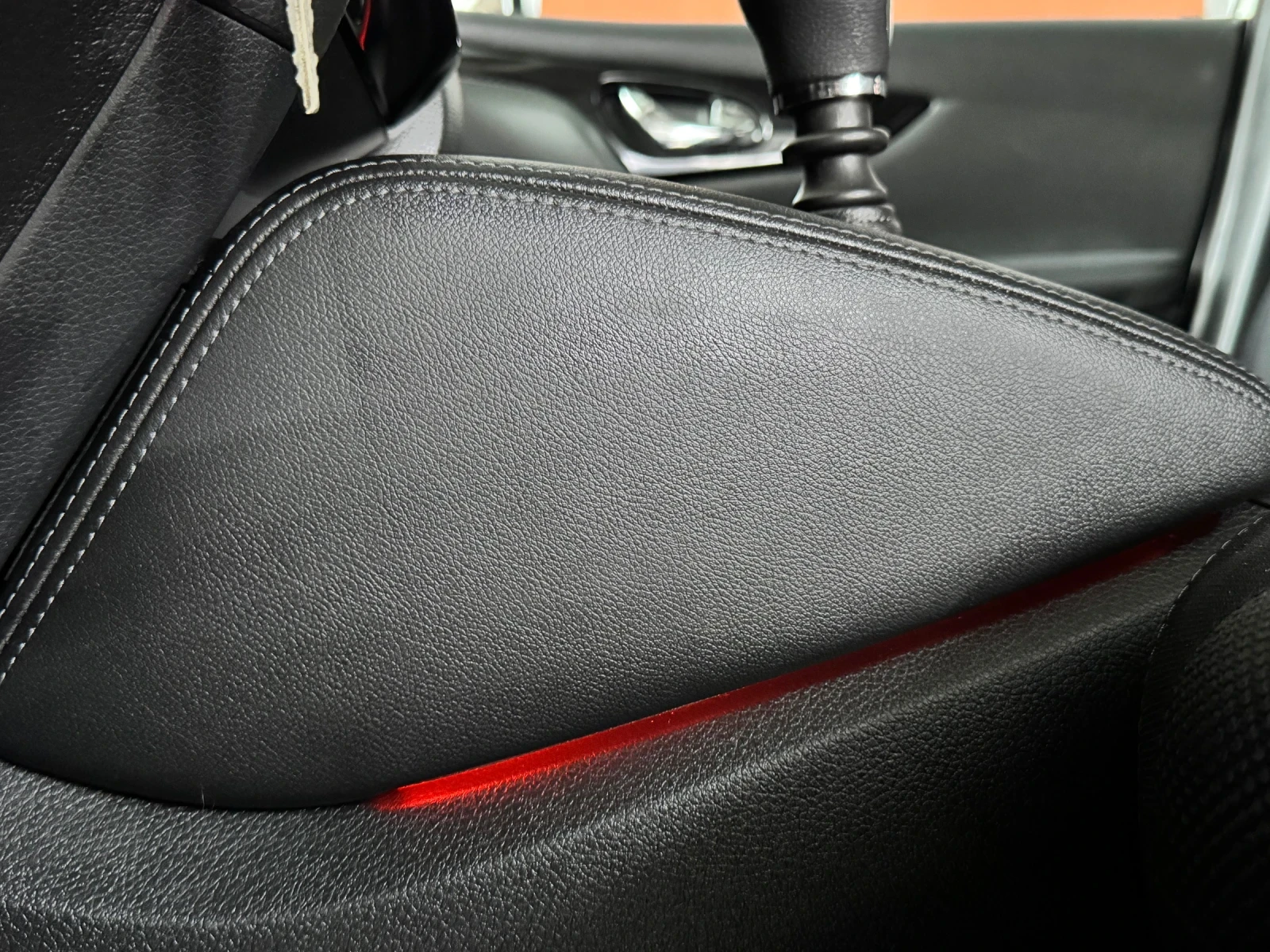 Nissan Qashqai 1.5DCI ИТАЛИЯ, снимка 17 - Автомобили и джипове - 53714120