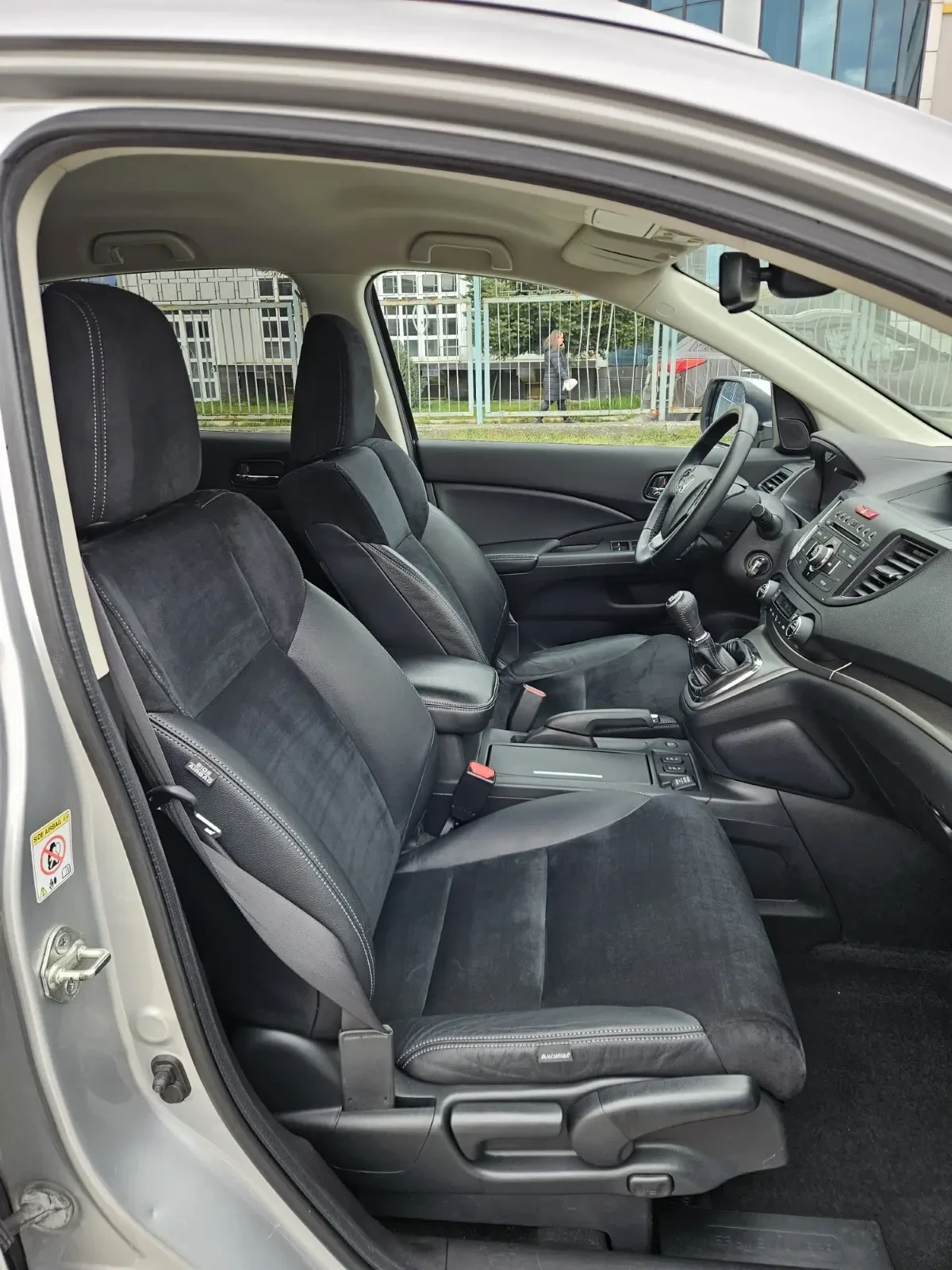 Honda Cr-v 2.0i-VTEC 4x4 TUV 2027г. Пълна история в ХОНДА, снимка 13 - Автомобили и джипове - 53995492